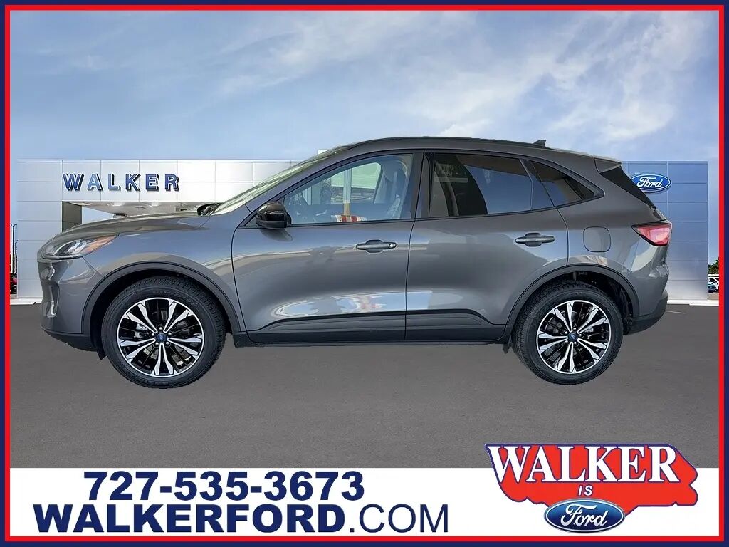2022 Ford Escape SEL — photo 1 of 13