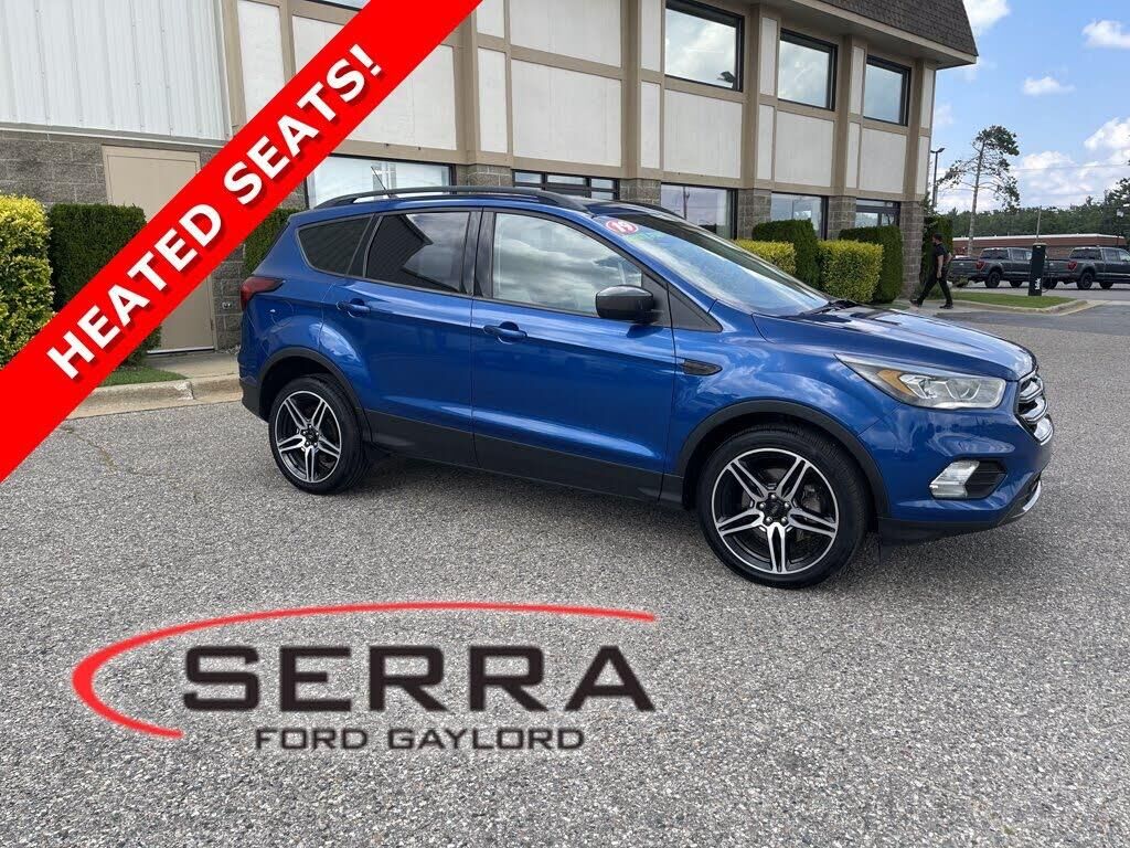 2019 Ford Escape SEL — photo 1 of 1