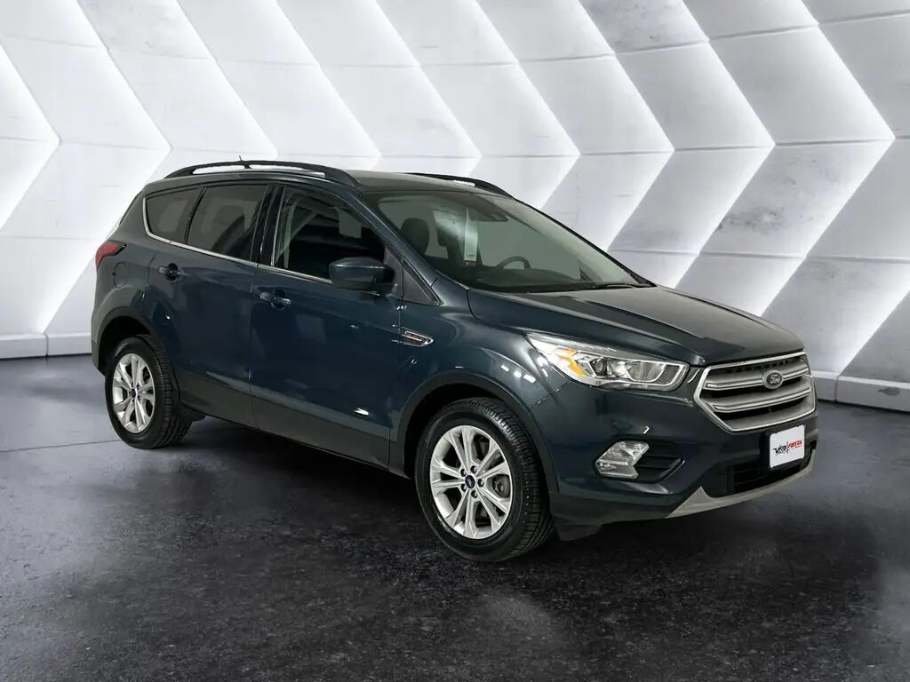 2019 Ford Escape SEL — photo 1 of 14