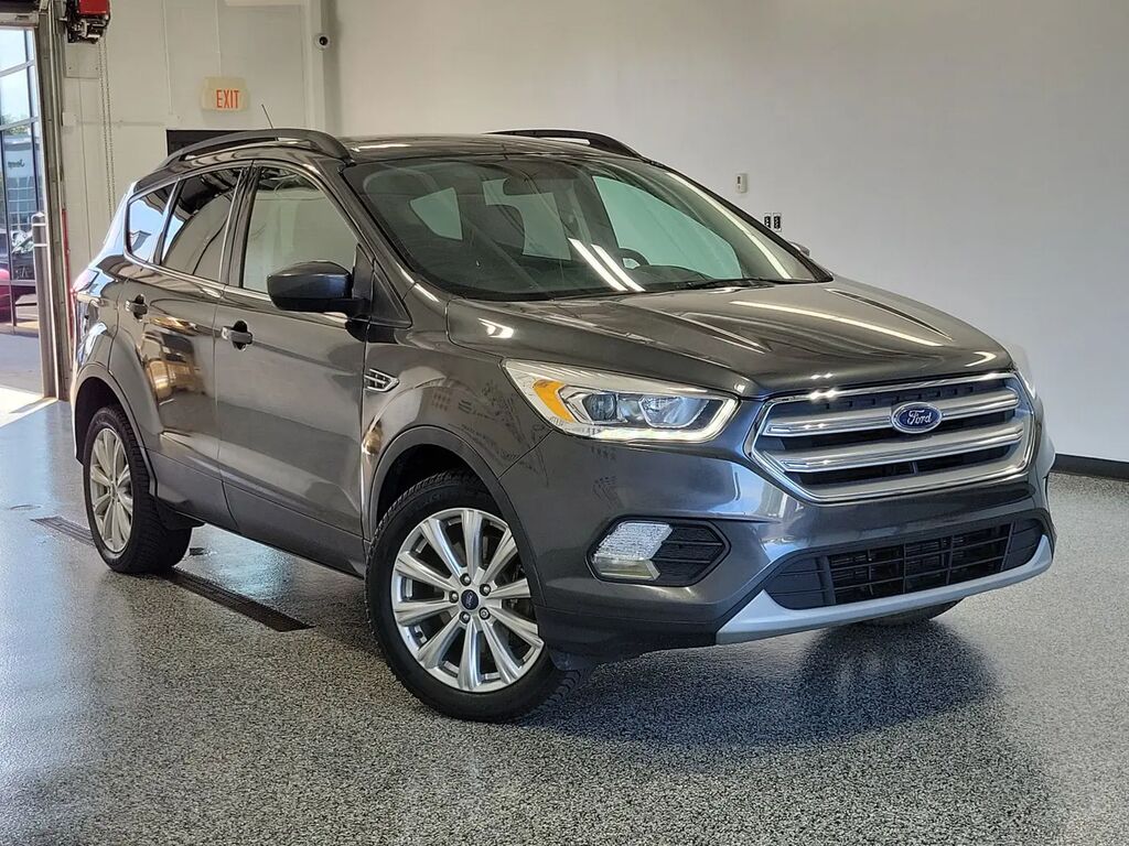 2019 Ford Escape SEL — photo 1 of 13