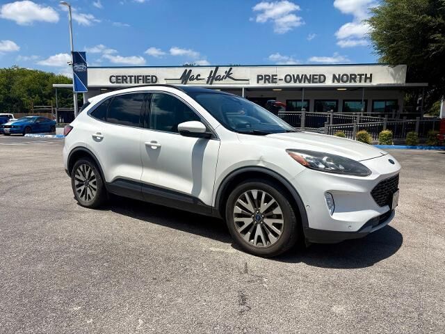 2020 Ford Escape Titanium — photo 1 of 13