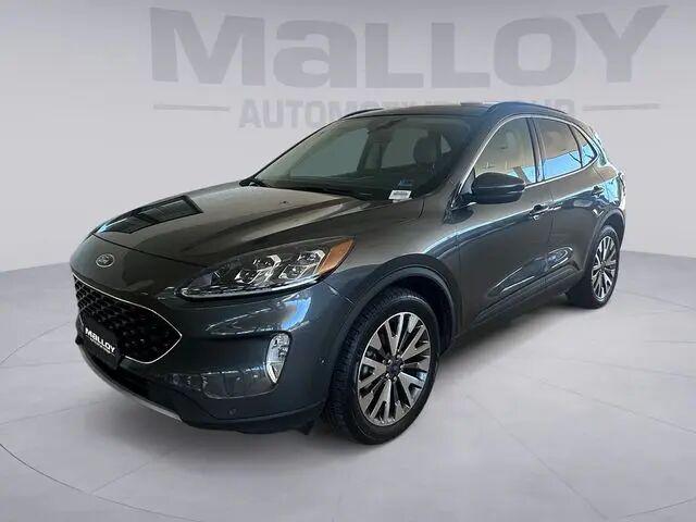 2020 Ford Escape Titanium — photo 1 of 13