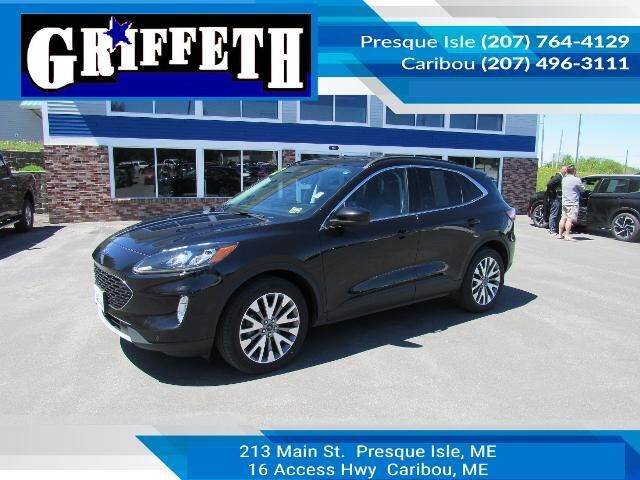 2022 Ford Escape Titanium