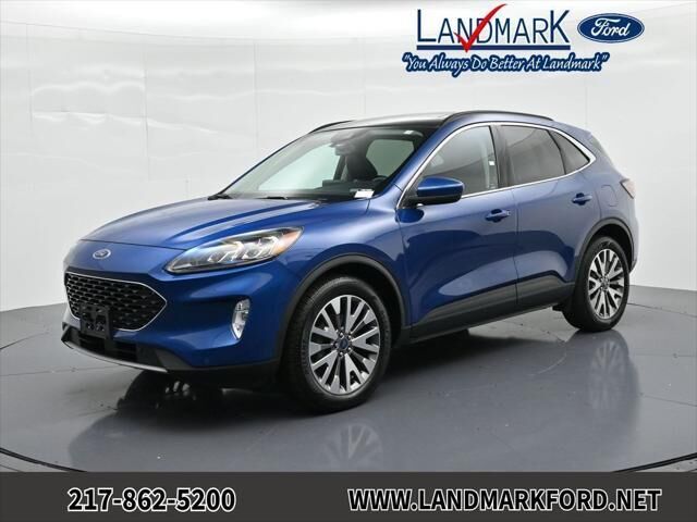 2022 Ford Escape Titanium