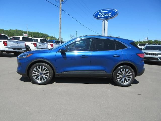 2022 Ford Escape Titanium