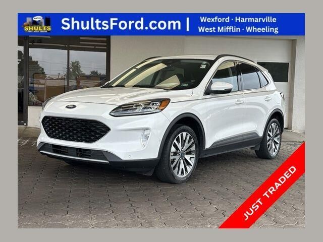 2020 Ford Escape Titanium — photo 1 of 13