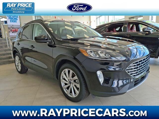 2022 Ford Escape Titanium
