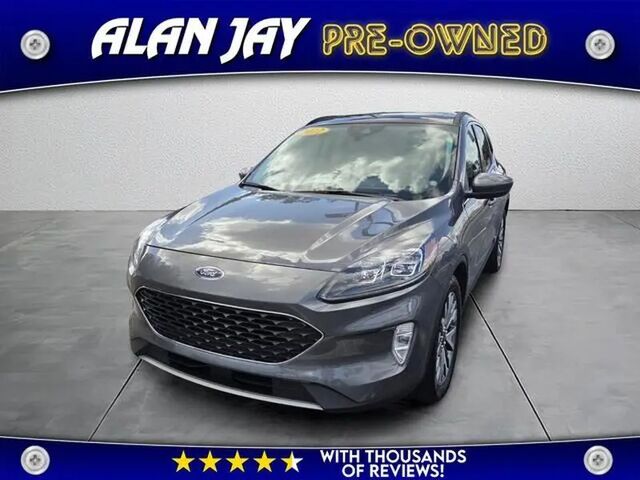 2022 Ford Escape Titanium