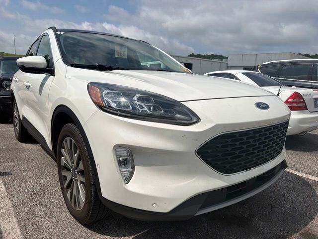 2020 Ford Escape Titanium
