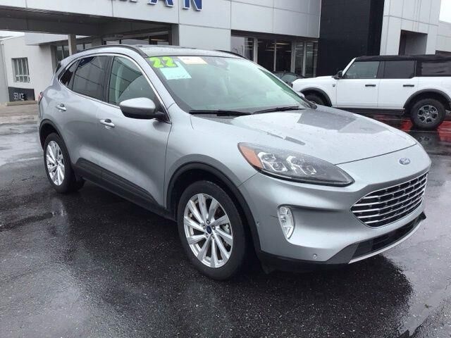 2022 Ford Escape Titanium