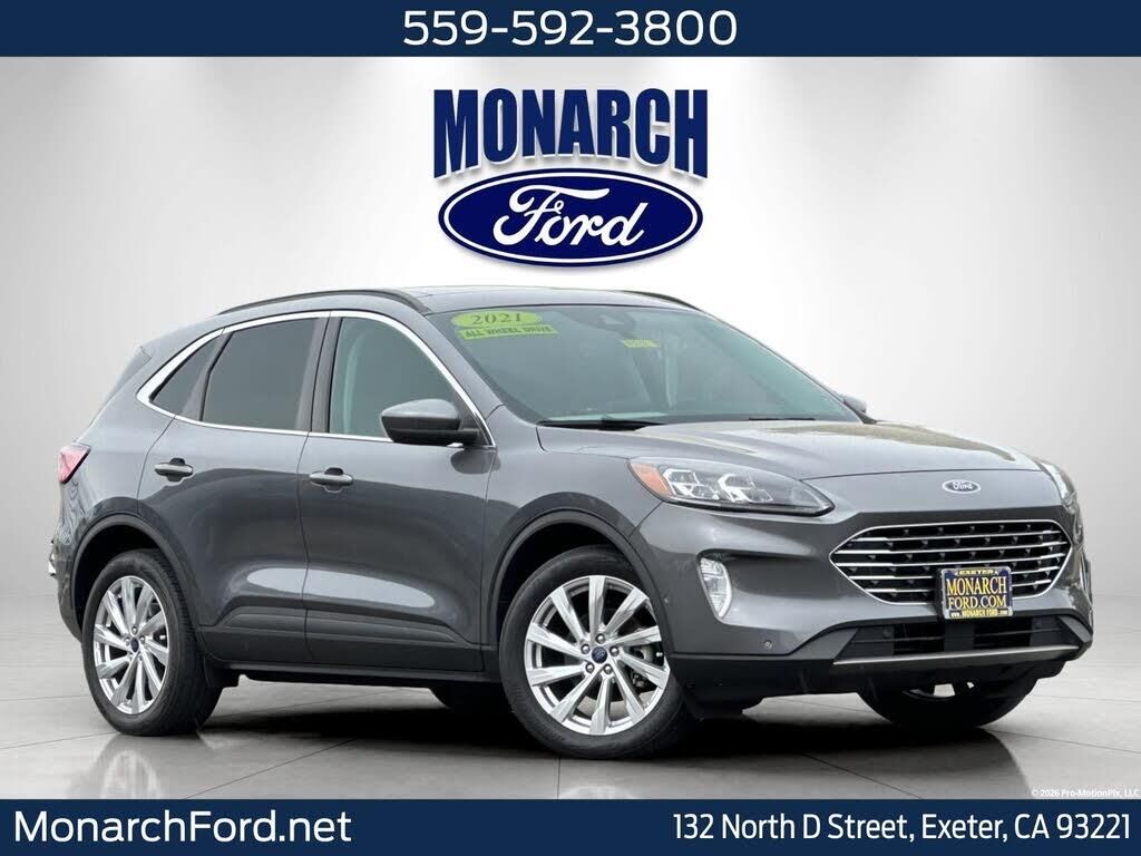 2021 Ford Escape Titanium — photo 1 of 1