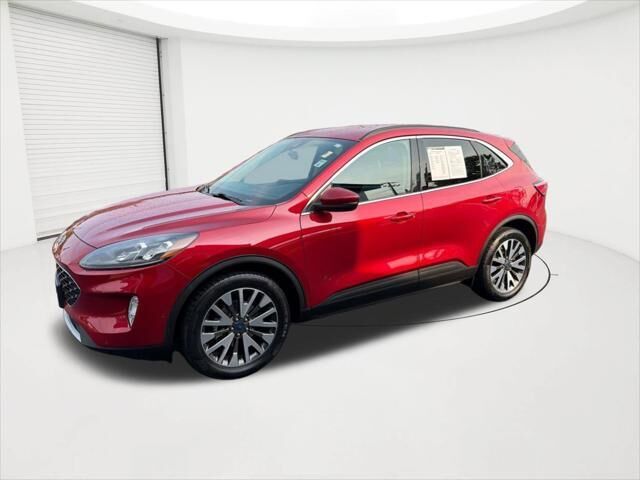 2020 Ford Escape Titanium — photo 1 of 13