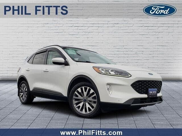 2022 Ford Escape Titanium