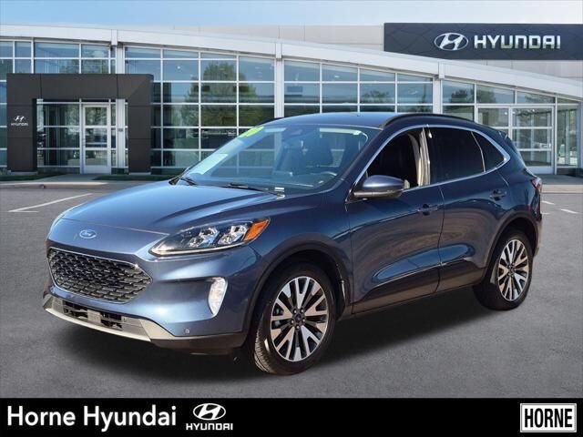 2020 Ford Escape Titanium