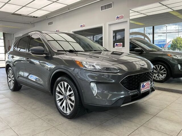2020 Ford Escape Titanium