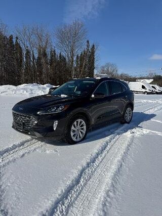 2022 Ford Escape Titanium
