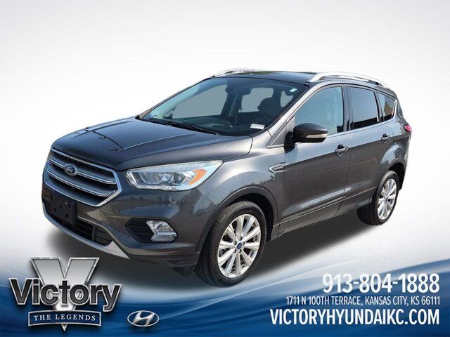 2017 Ford Escape Titanium — photo 1 of 13