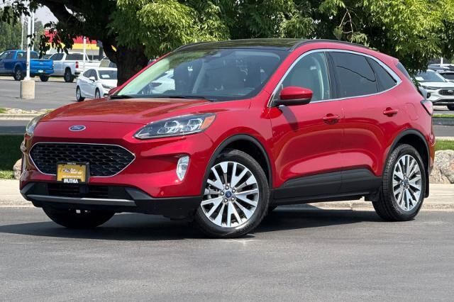 2022 Ford Escape Titanium