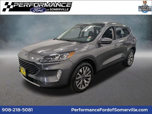 2022 Ford Escape Titanium