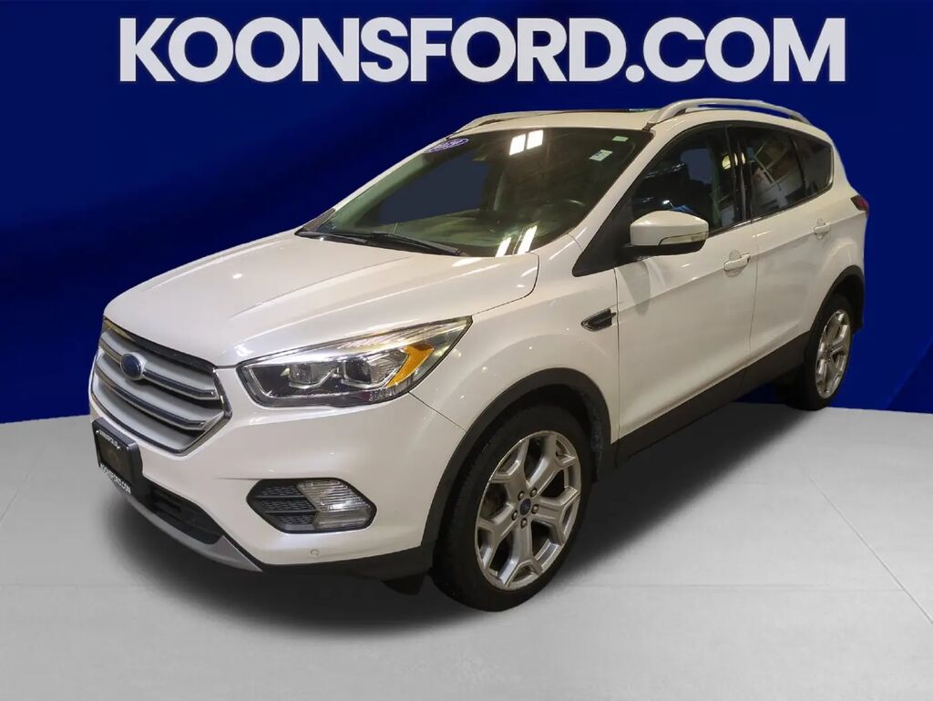 2019 Ford Escape Titanium — photo 1 of 13