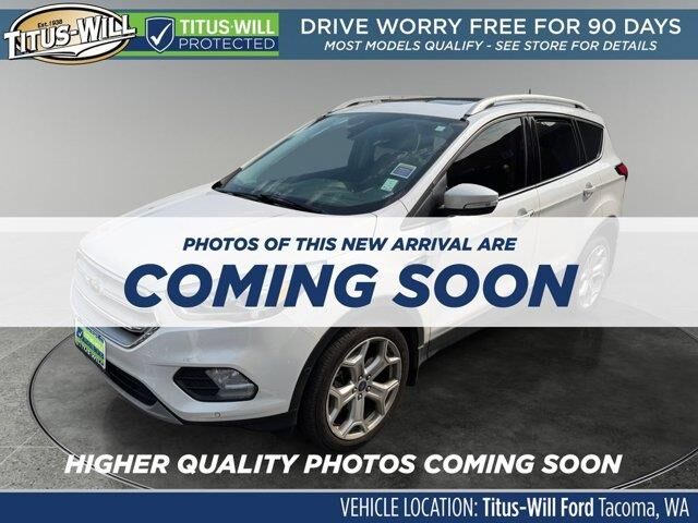 2019 Ford Escape Titanium — photo 1 of 12