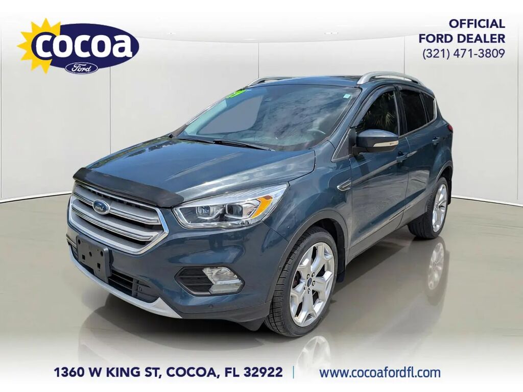 2019 Ford Escape Titanium — photo 1 of 13