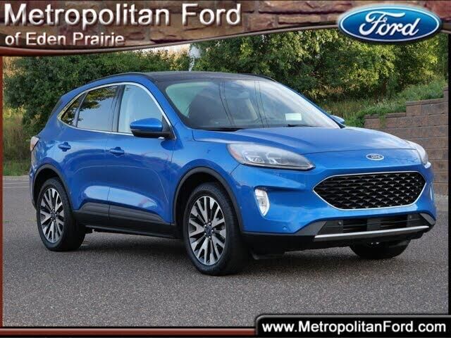 2020 Ford Escape Titanium — photo 1 of 1