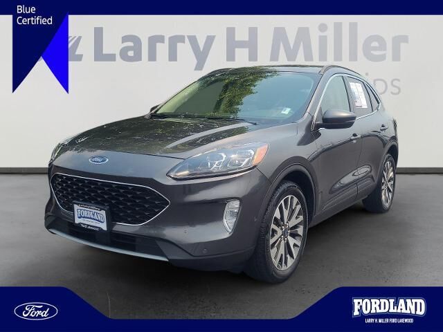2020 Ford Escape Titanium