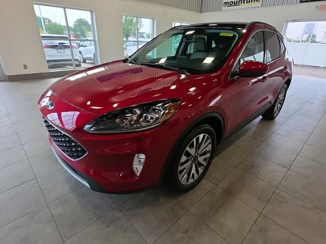 2022 Ford Escape Titanium