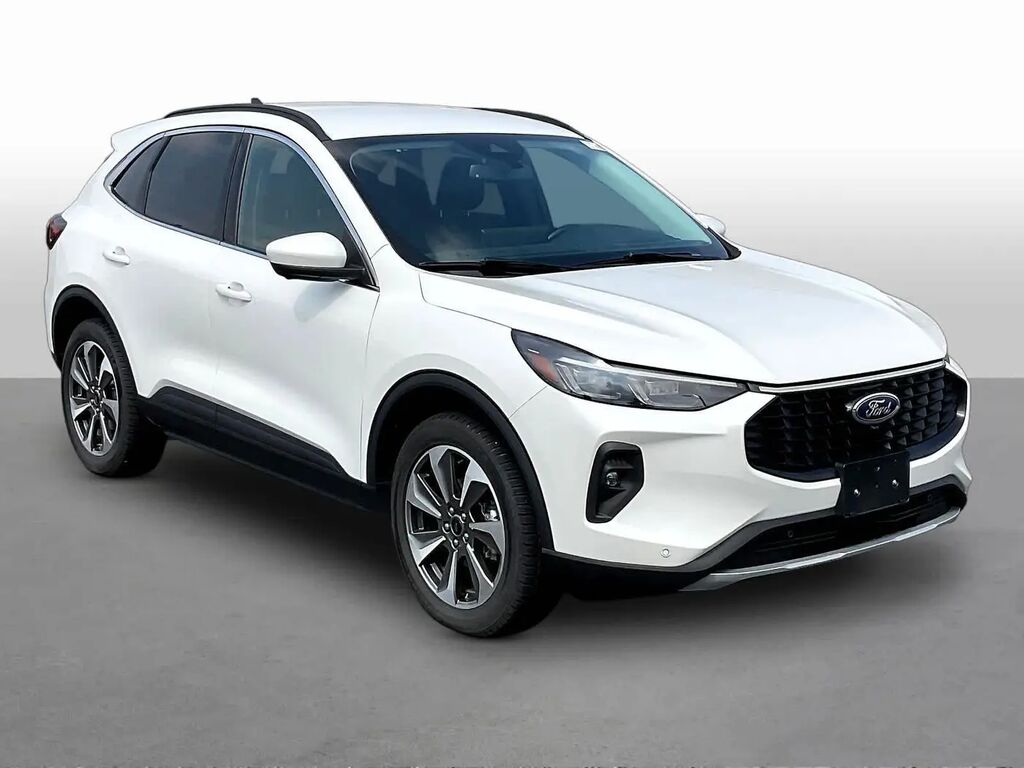 2024 Ford Escape Platinum — photo 1 of 13