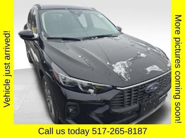 2025 Ford Escape Platinum
