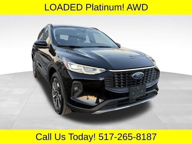 2025 Ford Escape Platinum