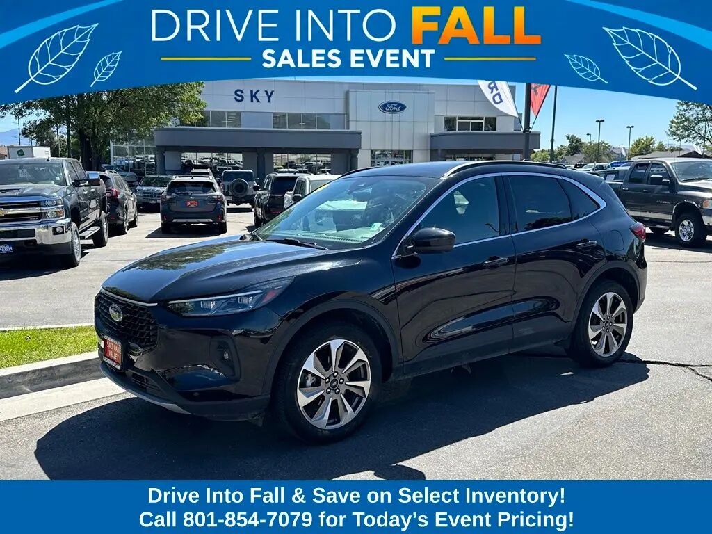 2024 Ford Escape Platinum — photo 1 of 13