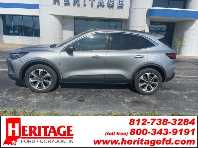 2024 Ford Escape Platinum — photo 1 of 13