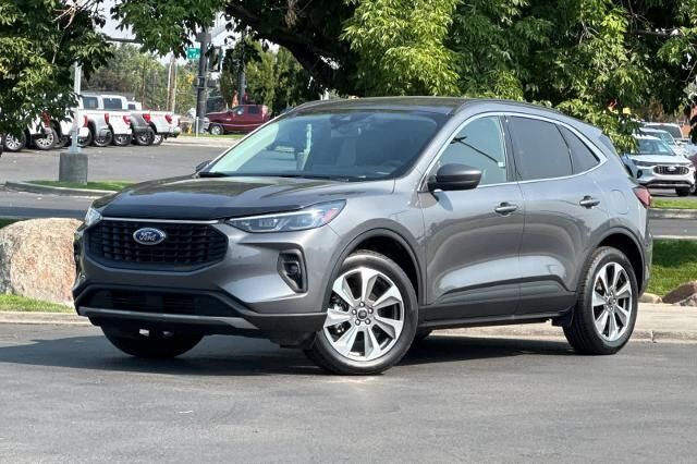 2025 Ford Escape Platinum