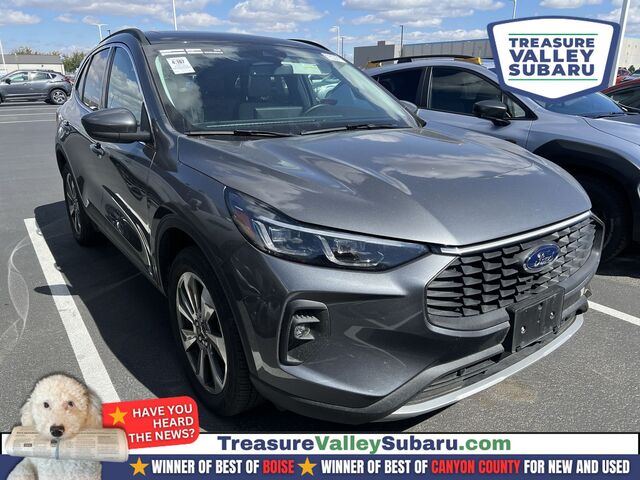 2025 Ford Escape Platinum