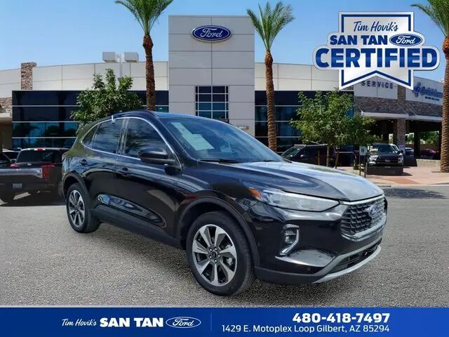 2023 Ford Escape Platinum — photo 1 of 13
