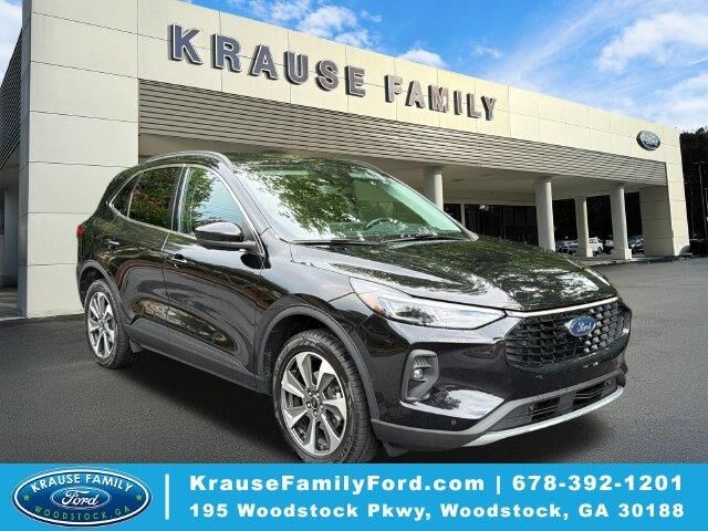 2024 Ford Escape Platinum — photo 1 of 13