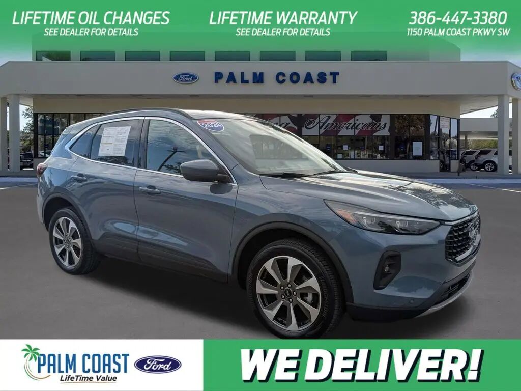 2024 Ford Escape Platinum — photo 1 of 13