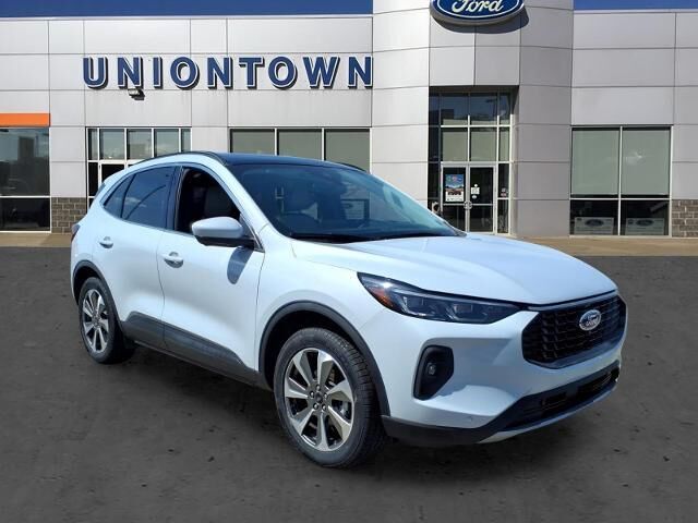 2025 Ford Escape Platinum