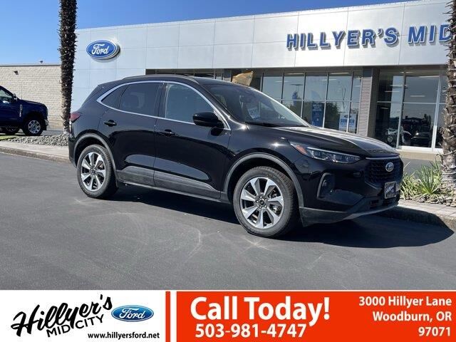 2025 Ford Escape Platinum
