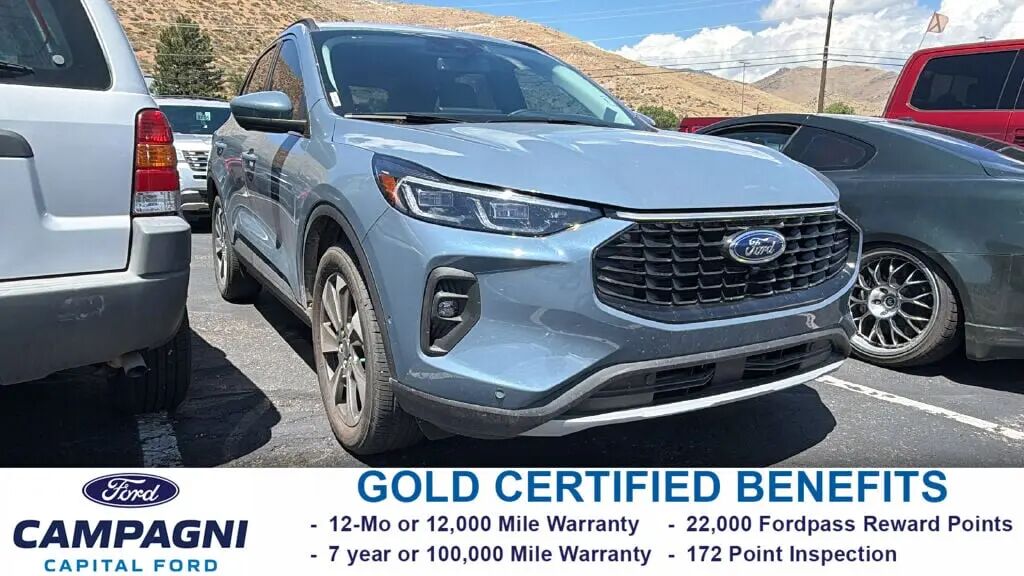 2024 Ford Escape Platinum — photo 1 of 26