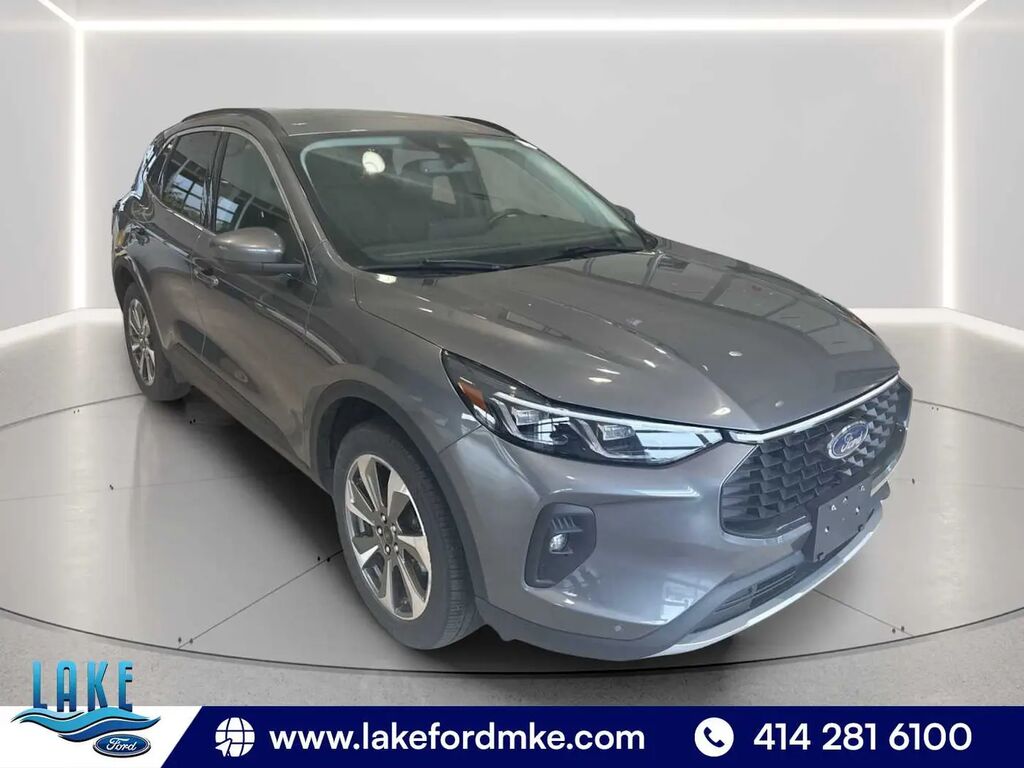 2024 Ford Escape Platinum — photo 1 of 13