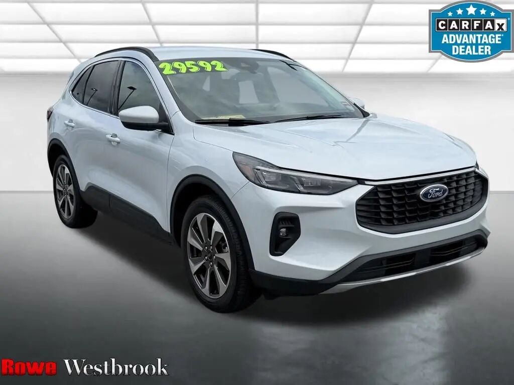 2025 Ford Escape Platinum — photo 1 of 28