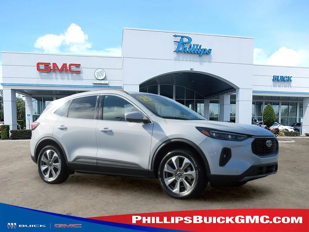 2025 Ford Escape Platinum — photo 1 of 13