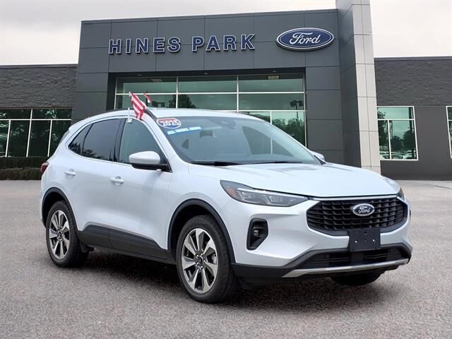 2025 Ford Escape Platinum