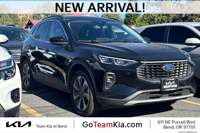 2025 Ford Escape Platinum