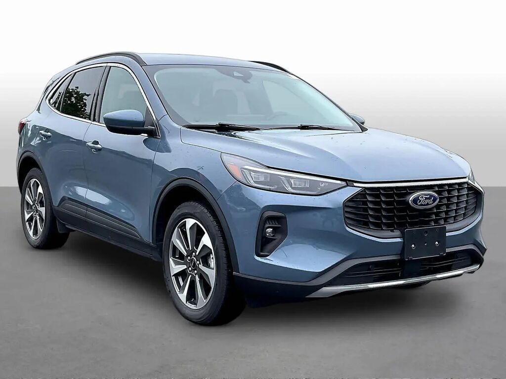 2025 Ford Escape Platinum — photo 1 of 13