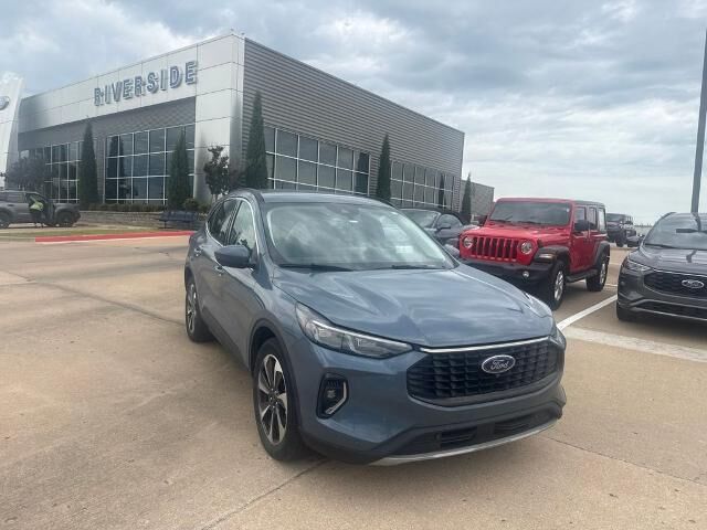 2023 Ford Escape Hybrid Platinum
