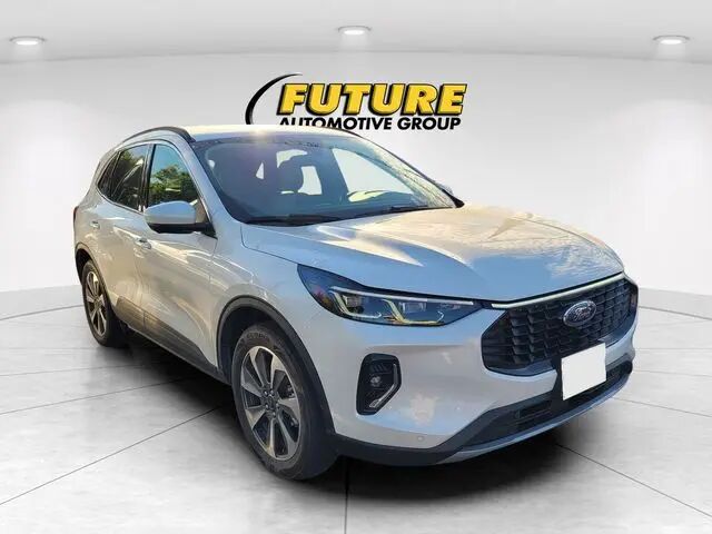 2023 Ford Escape Hybrid Platinum